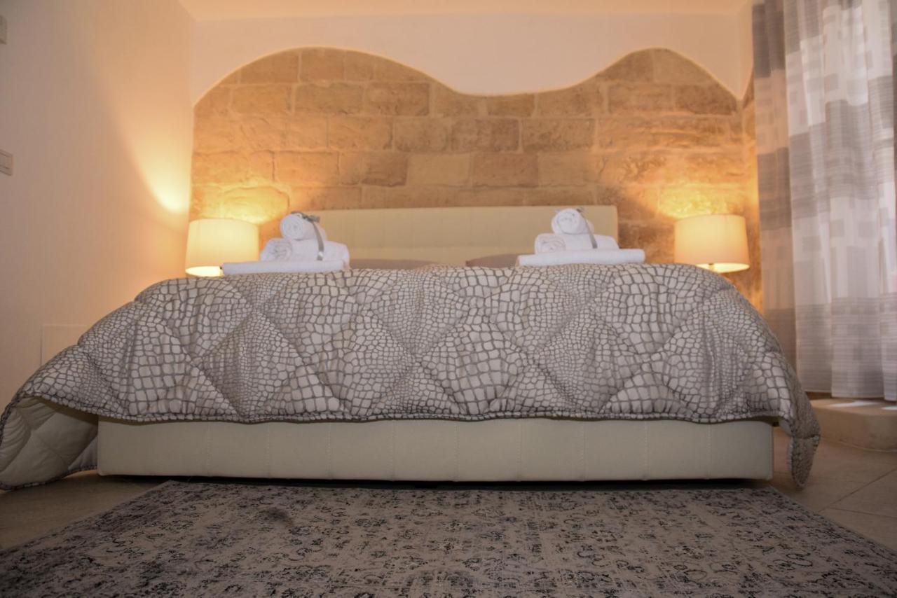 Ferrante D'Aragona Rooms Lecce Exterior foto