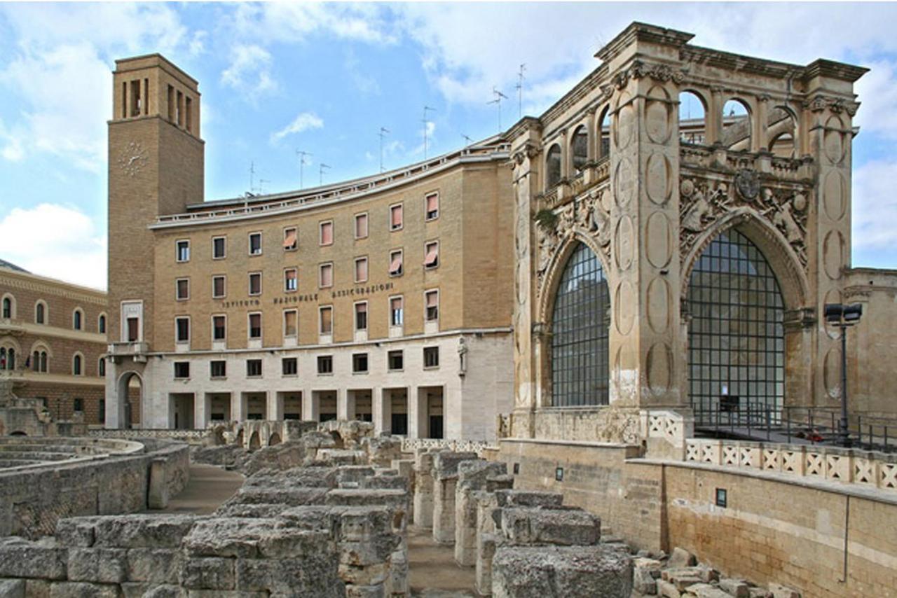 Ferrante D'Aragona Rooms Lecce Exterior foto