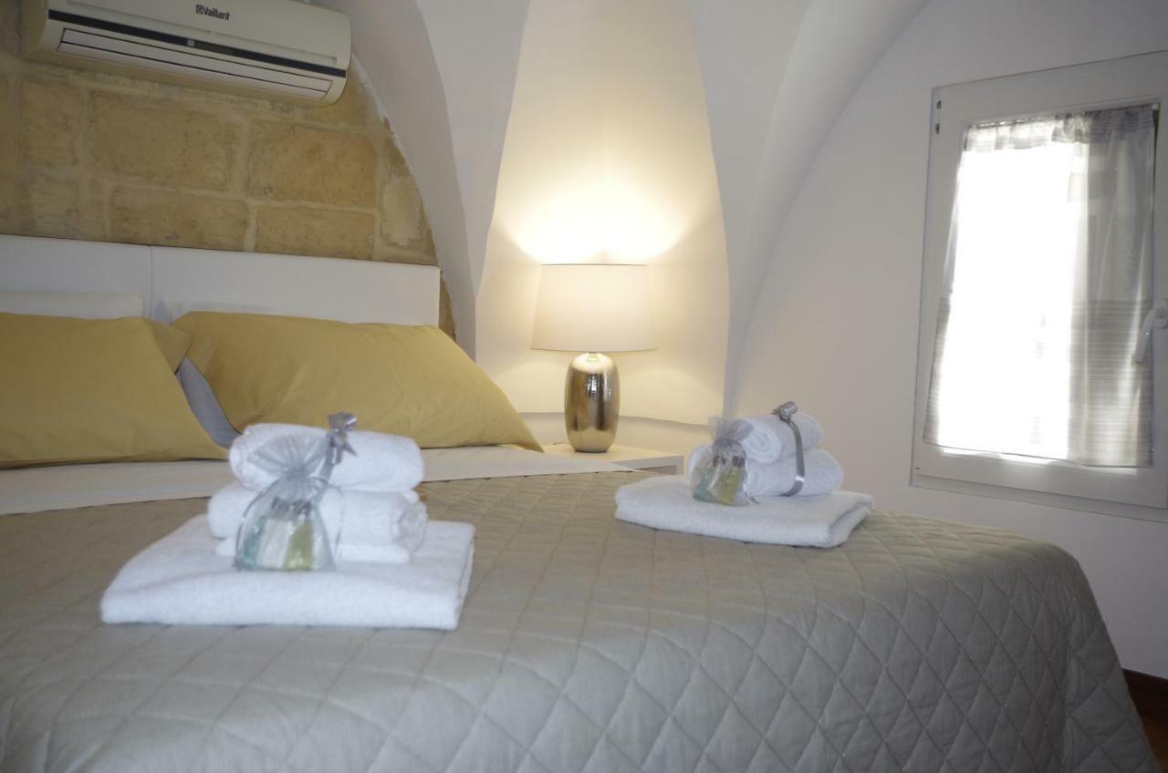Ferrante D'Aragona Rooms Lecce Exterior foto