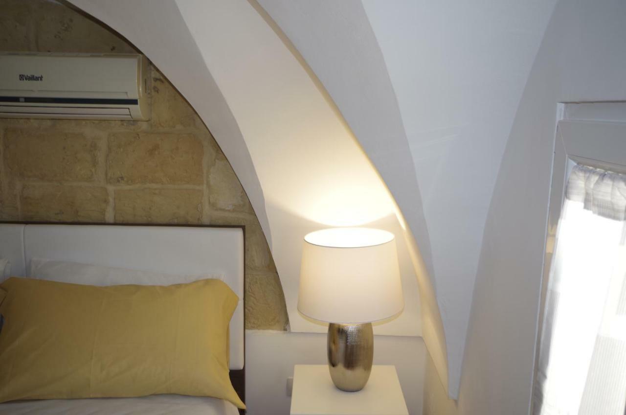 Ferrante D'Aragona Rooms Lecce Exterior foto